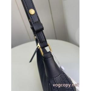 トリー バーチシックでお洒落な 今年注目すべき秋冬ファッション 視線を集めてコピー 商品 ブランド    バッグ.