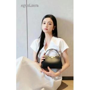 トリー バーチブランド コピー 品今季超人気新作登場 今季トレンドの限定アイテム トップスからチラ見える安心    バッグ.
