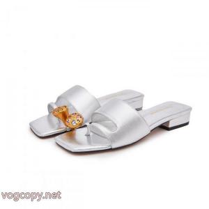 コピー 商品 通販サンダル珍しい 定番モデル 春夏物先行発売 トリー バーチ..