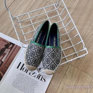 偽物 ブランド 販売    スニーカーSS26カッコいい  人気モデル雑誌掲載 カジュアル感Tory Burch.