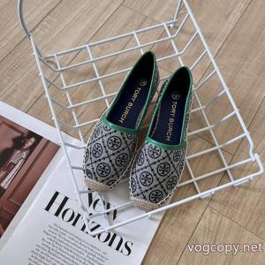 偽物 ブランド 販売    スニーカーSS26カッコいい  人気モデル雑誌掲載 カジュアル感Tory Burch.