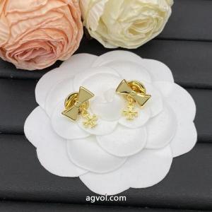 ブランド 品 コピー着まわしアクセント 最強の定番コーデ VIP SALE!入手困難    アクセサリーTory Burch.