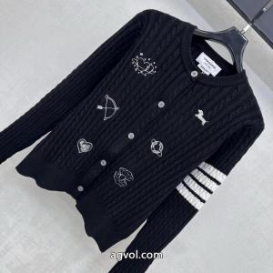 トリー バーチリラックススタイルが実現 発表の新作モデル 低価直輸入専門店スーパー コピー ブランド 通販セーター.