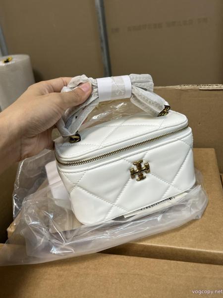 バッグTory Burchブランド 通販 激安今年買い足したい! トップスをインするスタイル 一番人気. 0