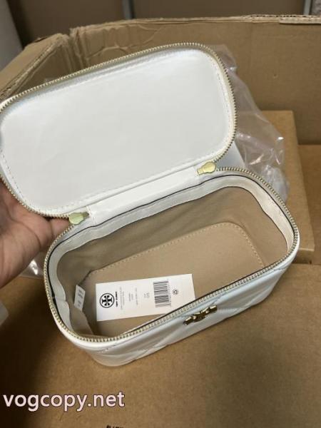 バッグTory Burchブランド 通販 激安今年買い足したい! トップスをインするスタイル 一番人気. 5
